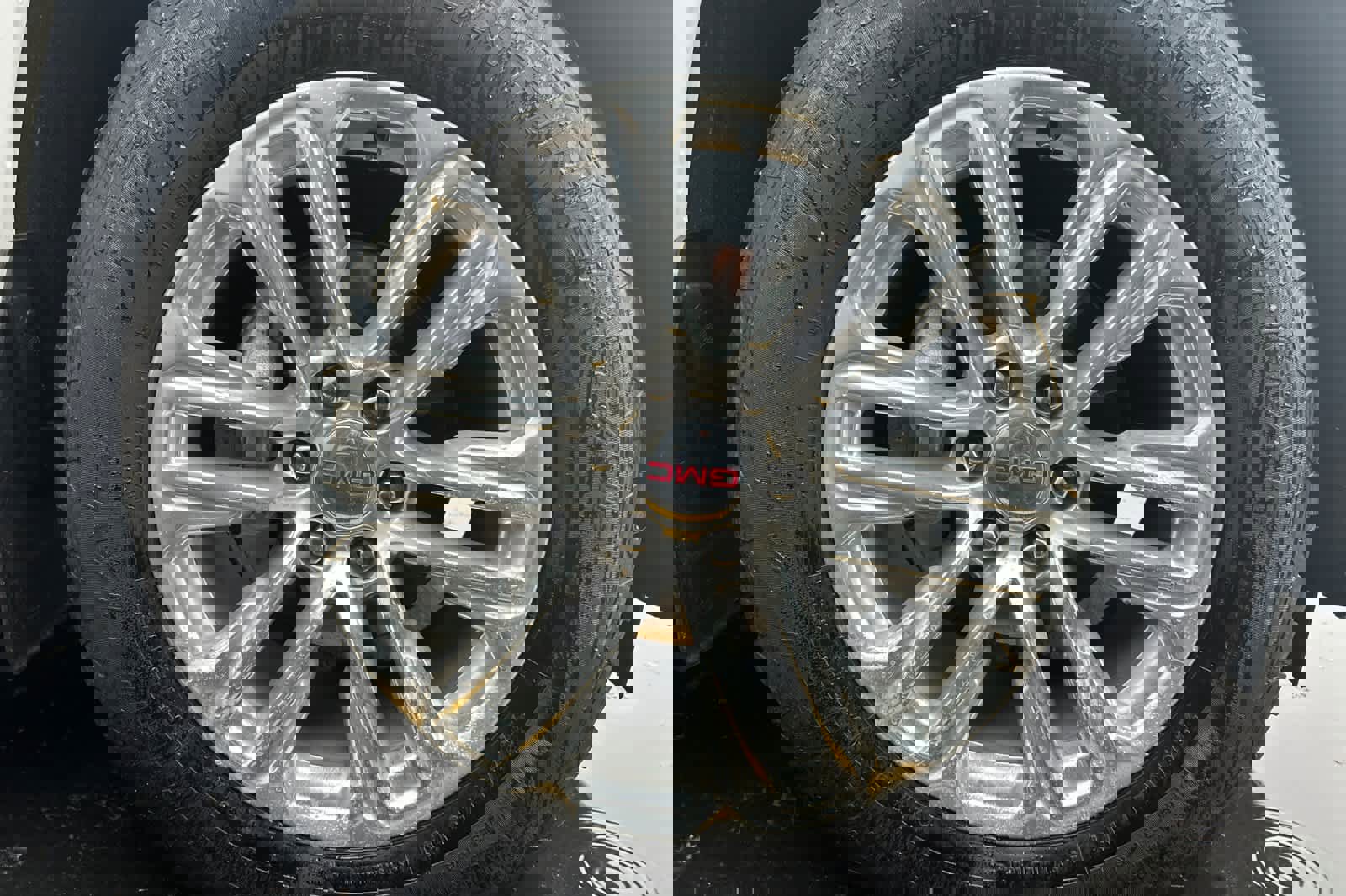 Used 2024 GMC Yukon SLE w/ Max Trailering Package image 7