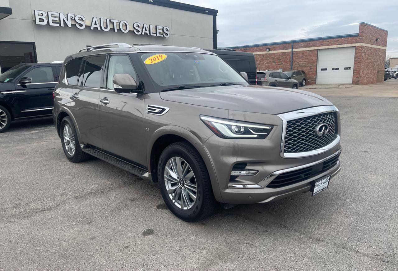 Used 2019 INFINITI QX80 Luxe RWD image 4