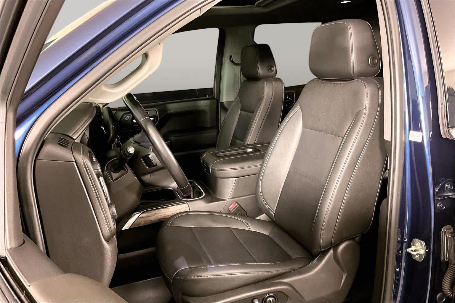 Certified 2022 Chevrolet Silverado 1500 LTZ w/ LTZ Premium Texas Edition AWD/4WD image 8