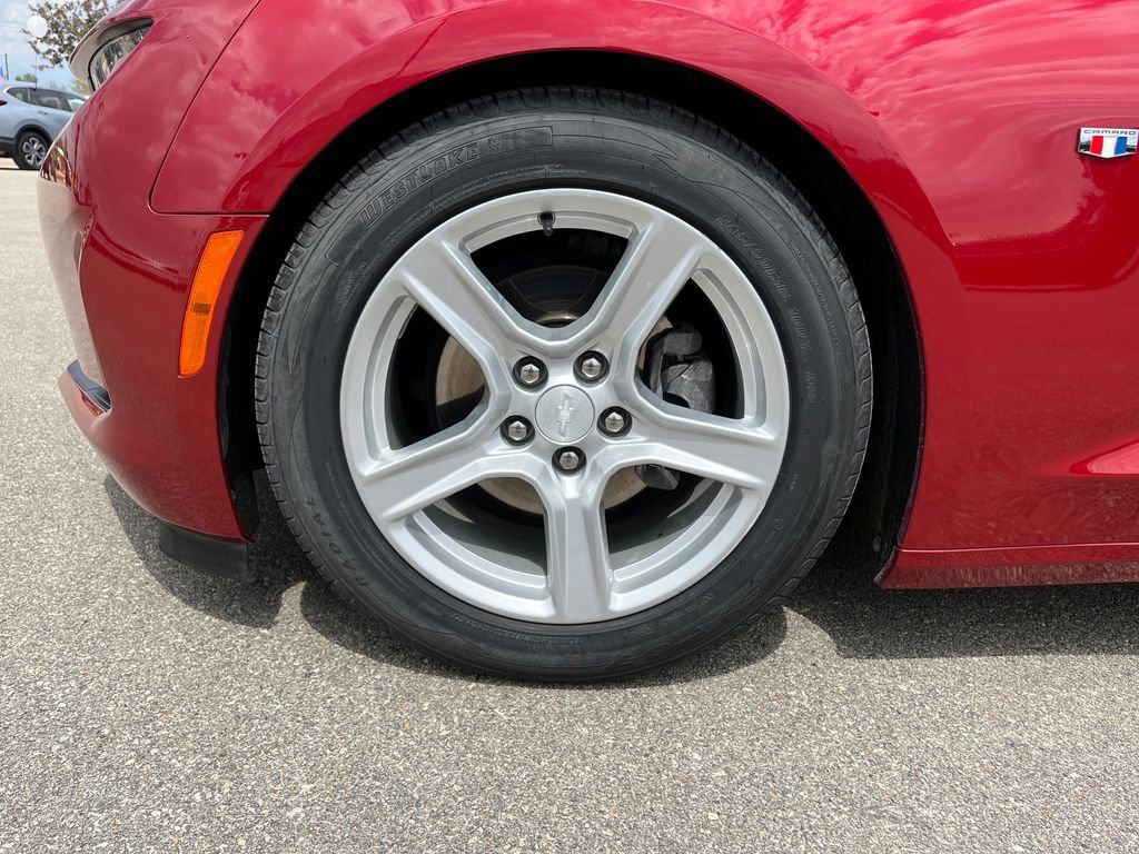 Used 2019 Chevrolet Camaro LT RWD image 27