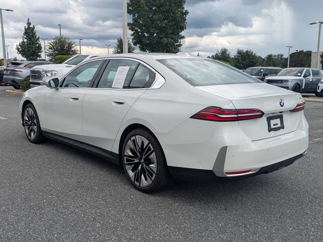 Used 2026 BMW 530i RWD image 4