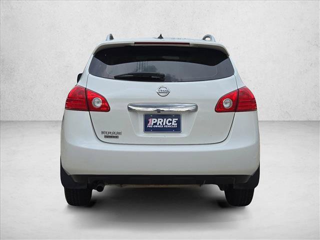 Used 2014 Nissan Rogue S w/ Convenience Package FWD image 7