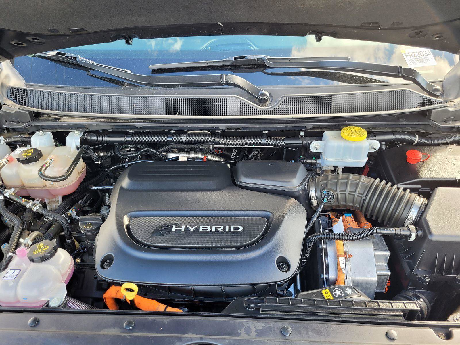 Used 2023 Chrysler Pacifica Limited image 10