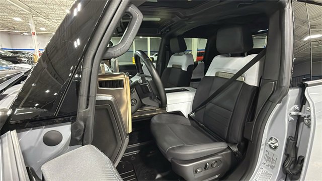 Used 2025 GMC Hummer EV 2X image 11