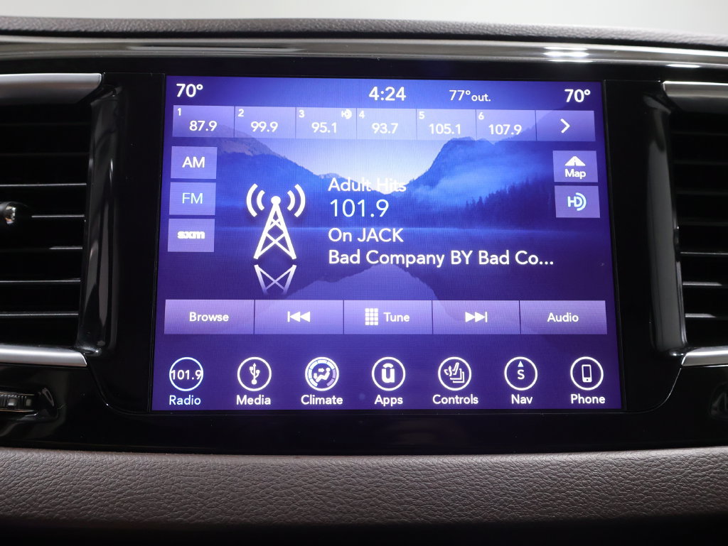 Used 2018 Chrysler Pacifica Touring-L Plus FWD image 33