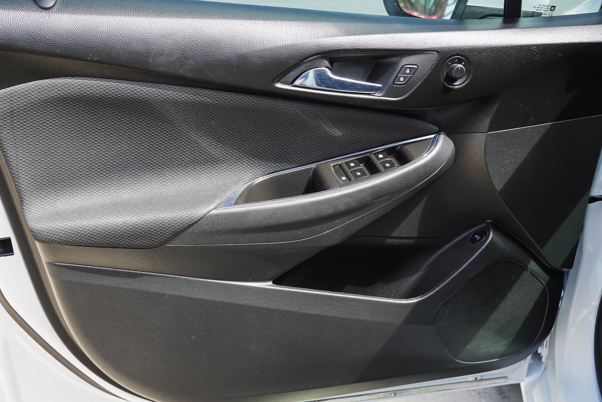 Used 2016 Chevrolet Cruze LT FWD image 22