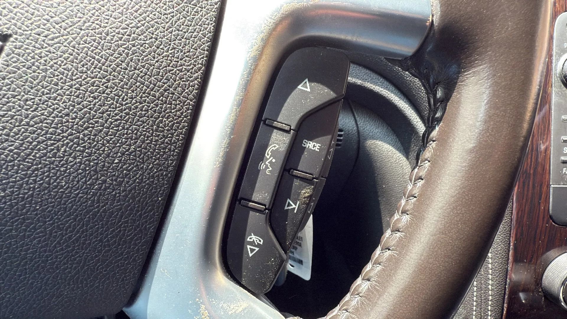 Used 2017 Chevrolet Traverse LT w/ Style and Technology Package image 11