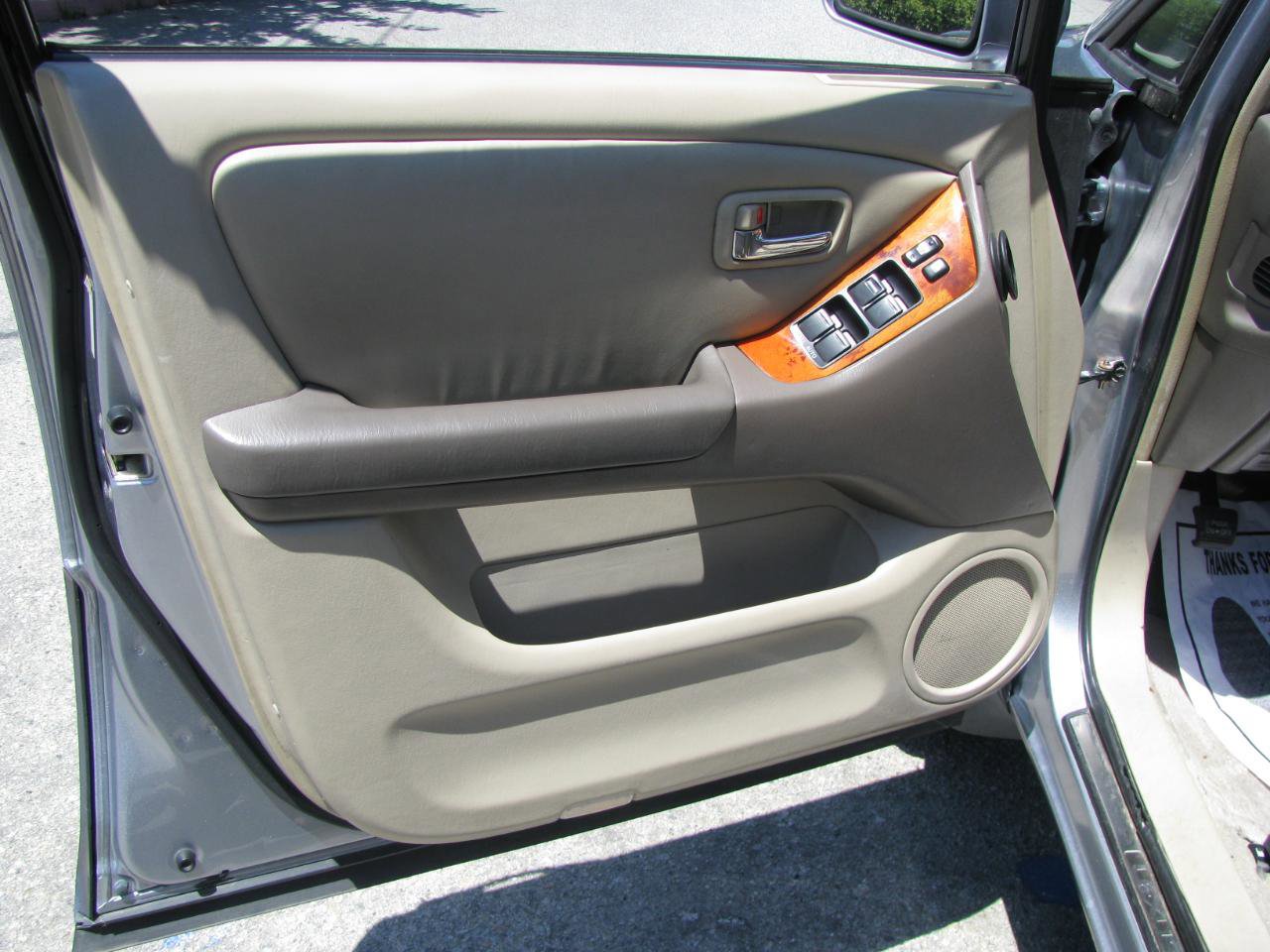 Used 2002 Lexus RX 300 4WD image 10