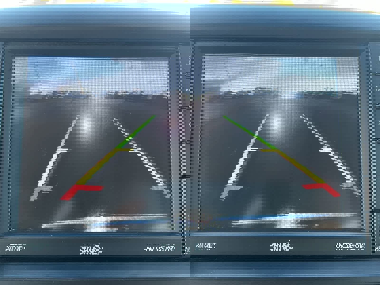 Used 2015 Chrysler Town & Country Touring-L w/ Driver Convenience Group image 26