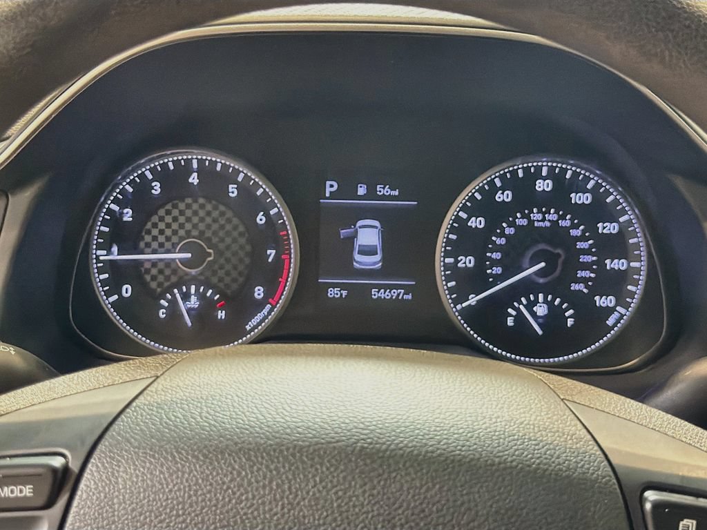 Used 2020 Hyundai Elantra SE FWD image 14