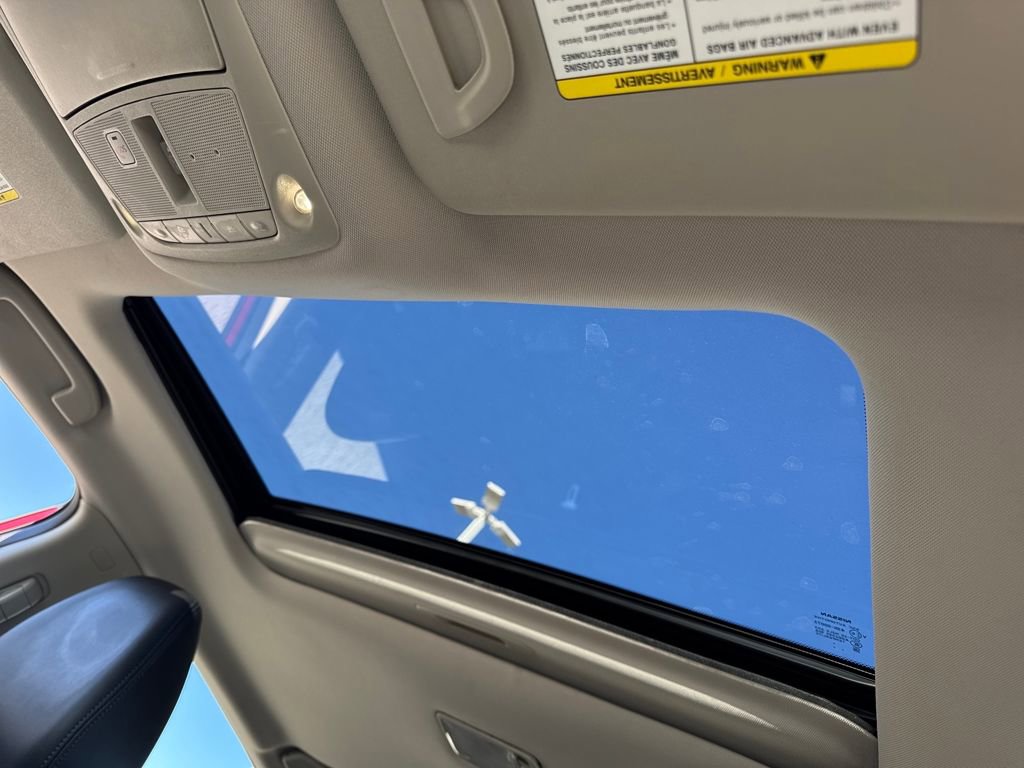 Used 2022 Nissan Rogue Sport SL w/ Premium Package image 18