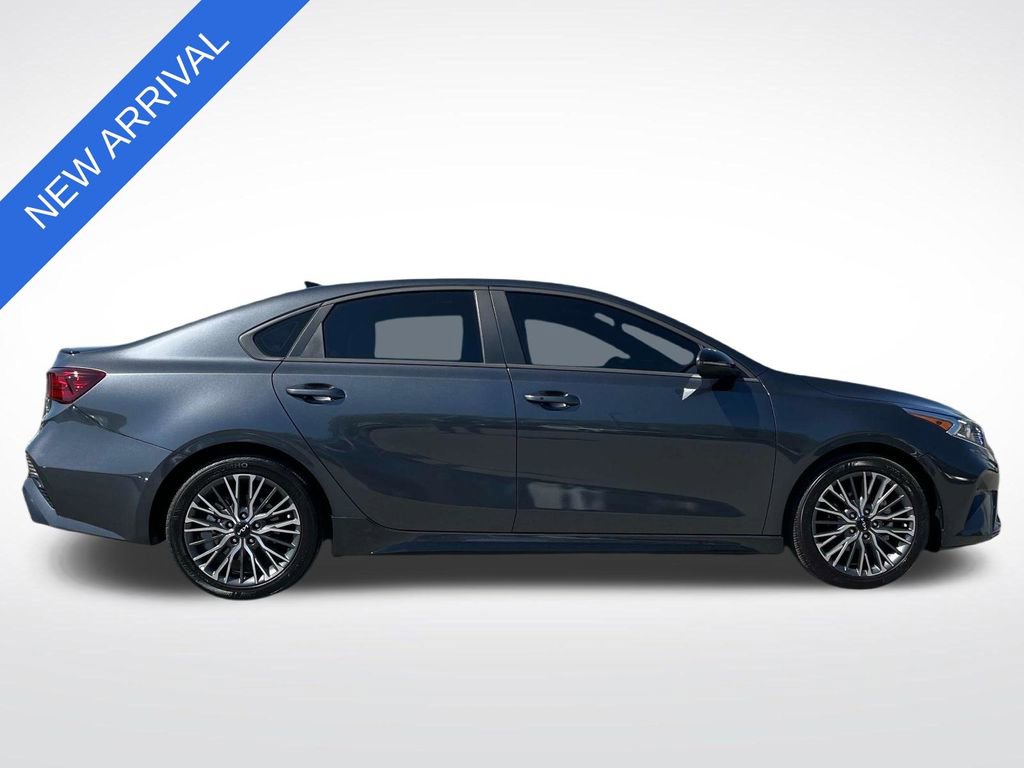 Used 2024 Kia Forte GT-Line w/ GT-Line Premium Package image 2