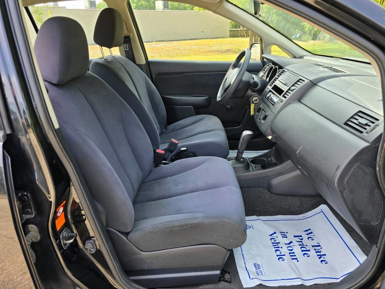 Used 2009 Nissan Versa Sedan image 9