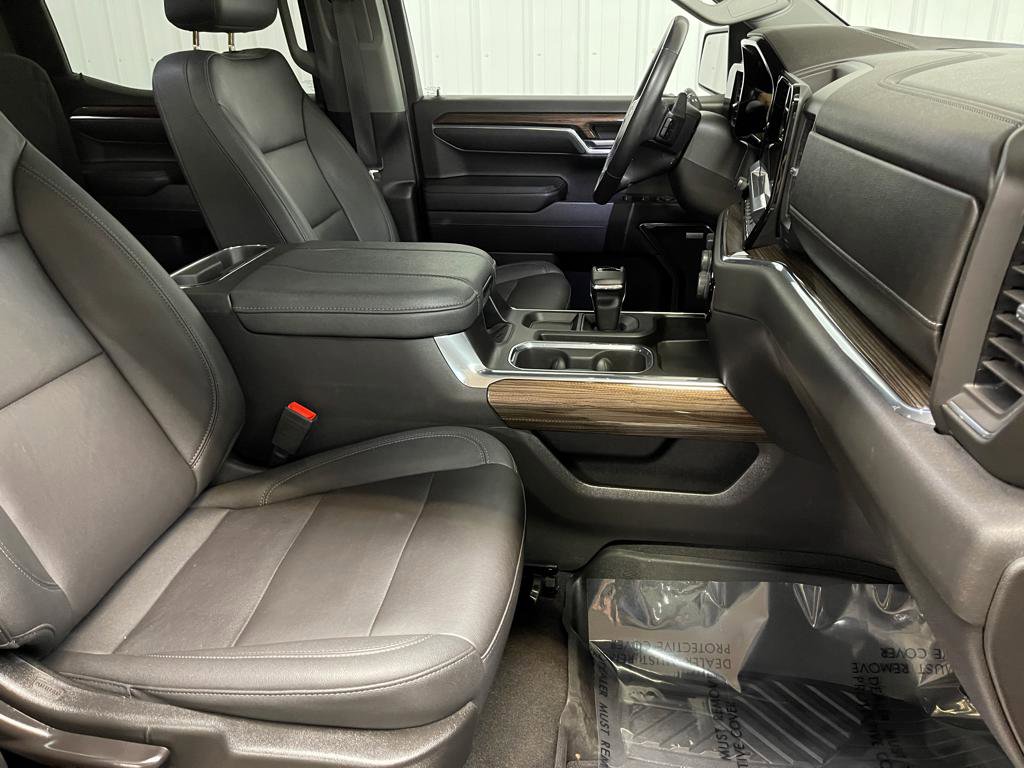 Used 2023 Chevrolet Silverado 1500 LT Trail Boss w/ LT Trail Boss Premium Package image 16