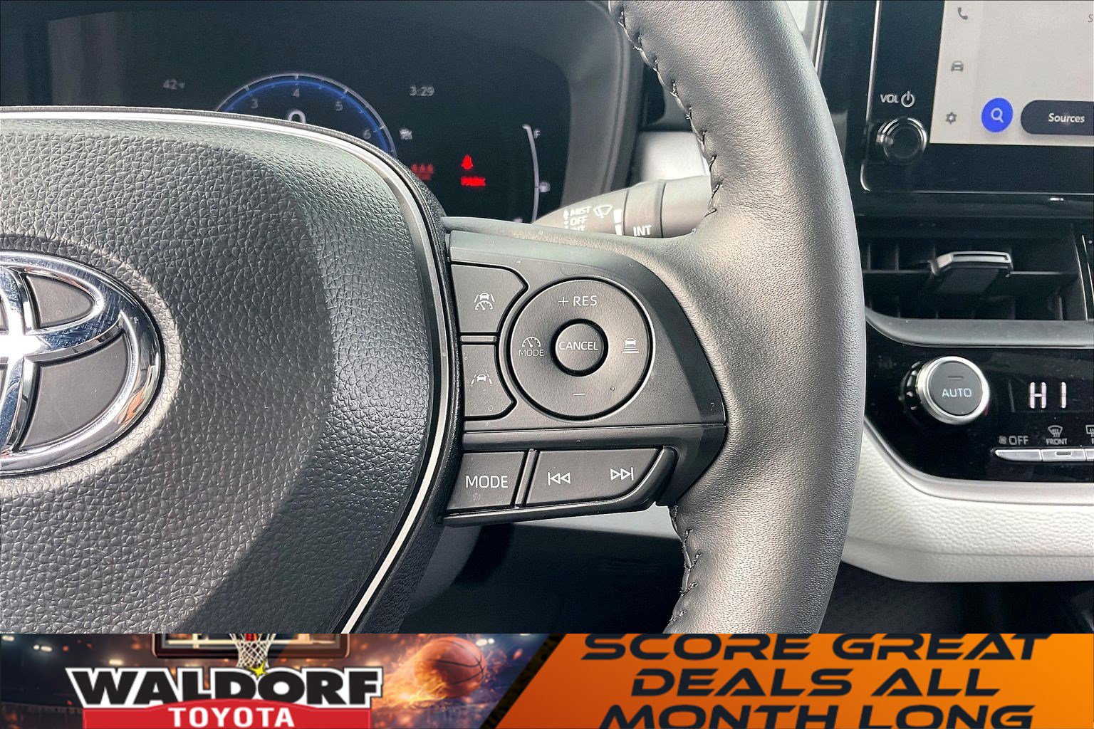 Used 2026 Toyota Corolla SE image 24