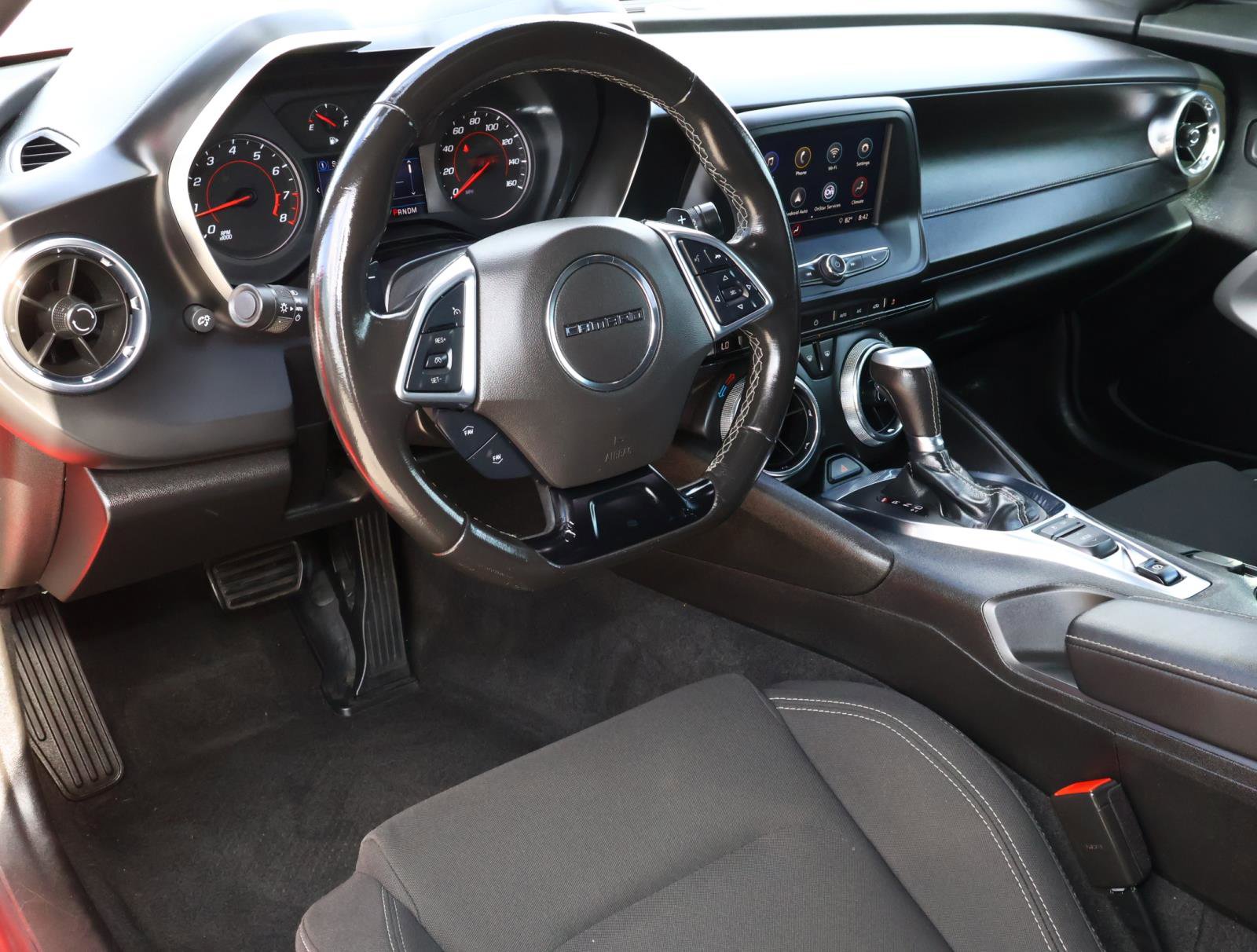 Used 2021 Chevrolet Camaro LT image 9