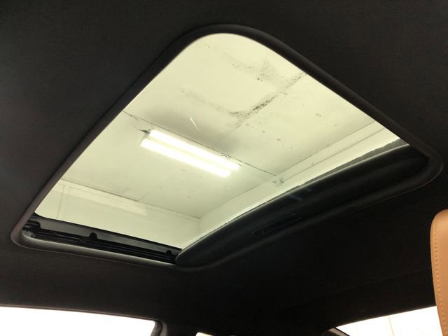 Used 2016 Chevrolet Camaro SS image 23