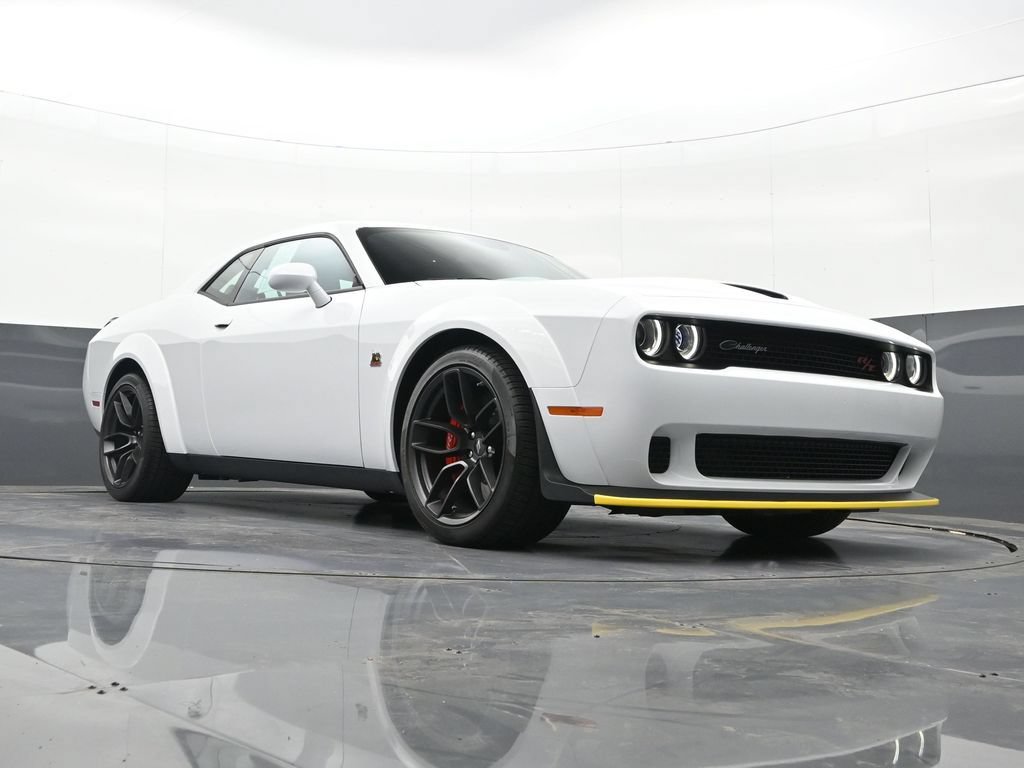 Used 2022 Dodge Challenger R/T Scat Pack RWD image 39