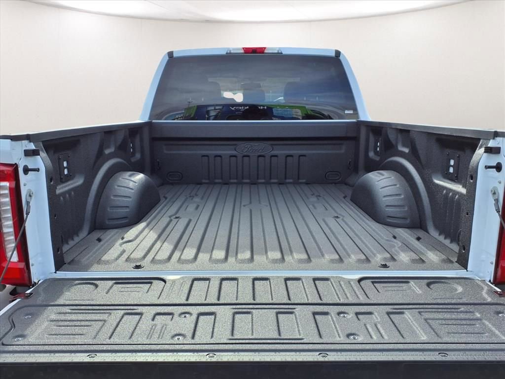 New 2026 Ford F250 XLT w/ XLT Premium Package AWD/4WD image 19