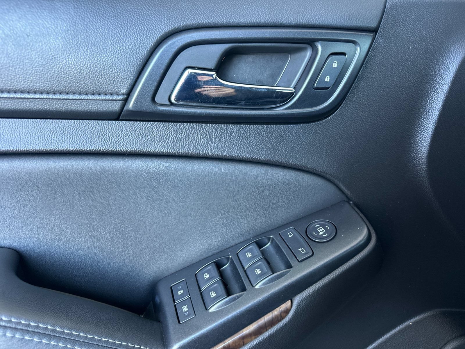 Used 2016 Chevrolet Tahoe LS RWD image 10