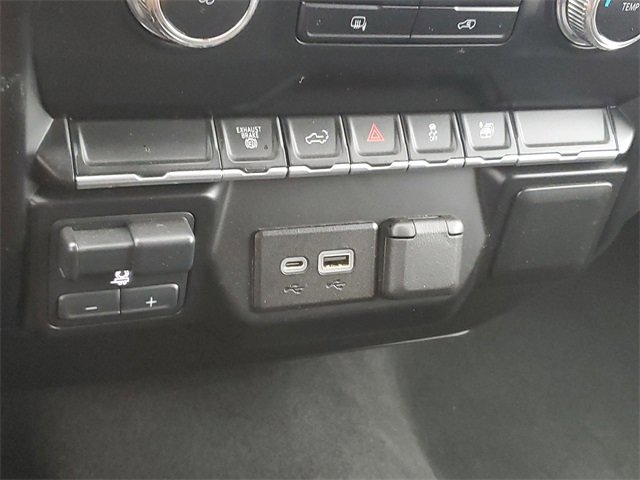 Used 2023 GMC Sierra 2500 SLE image 21