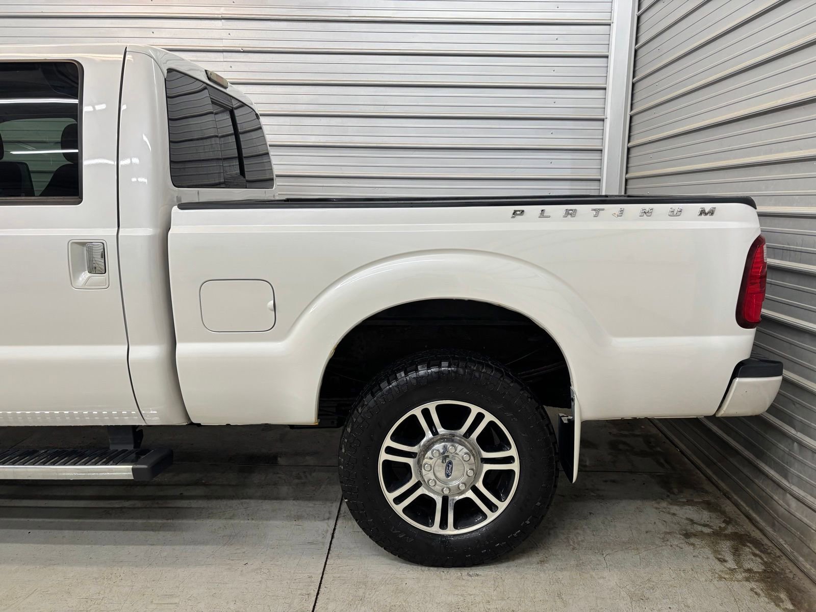 Used 2016 Ford F350 Platinum w/ Platinum Package AWD/4WD image 7