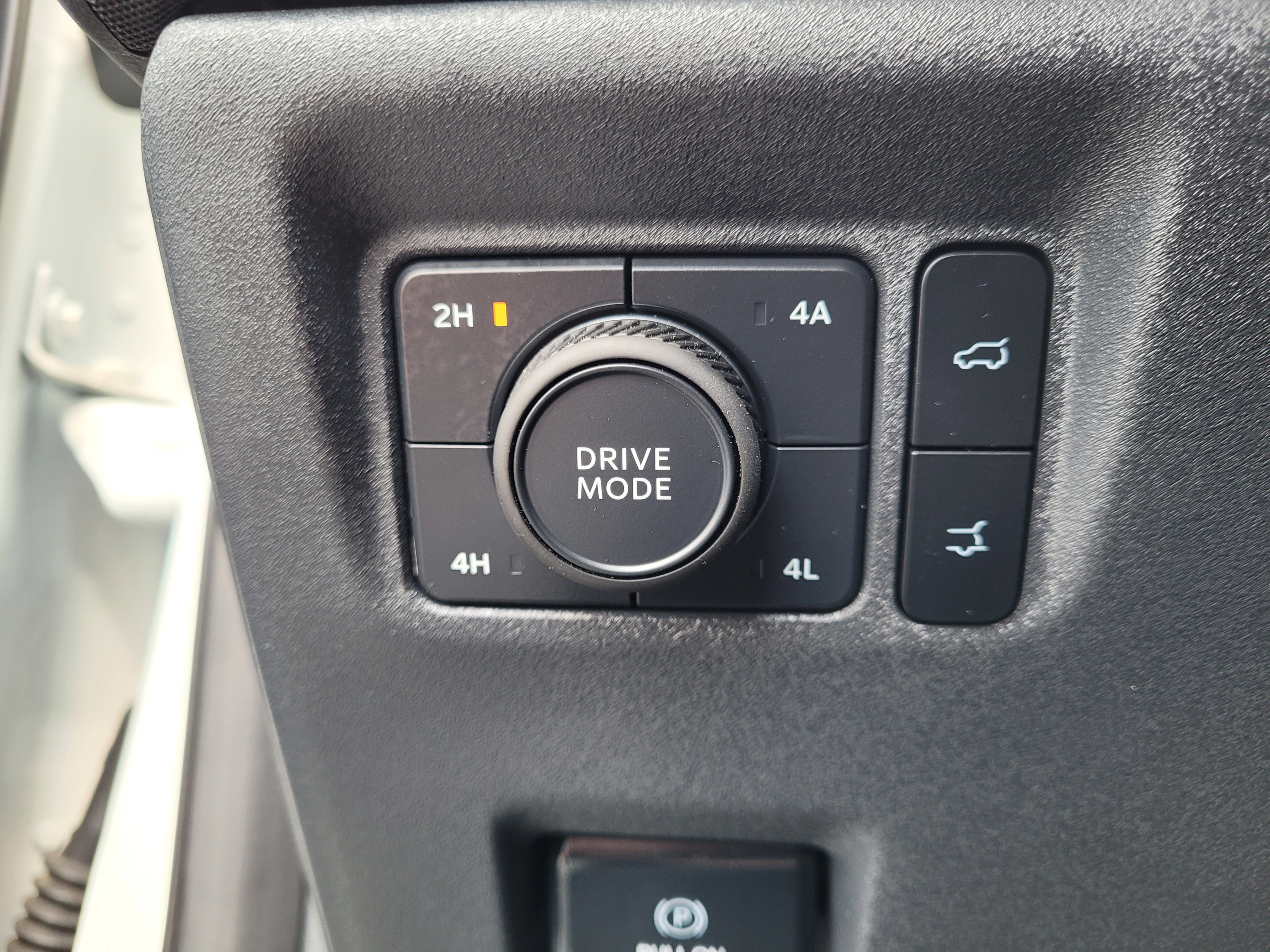 Used 2025 Ford Expedition Platinum AWD/4WD image 23