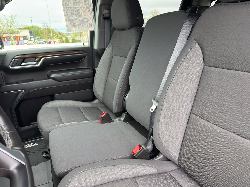 Used 2024 Chevrolet Silverado 1500 LT AWD/4WD image 21
