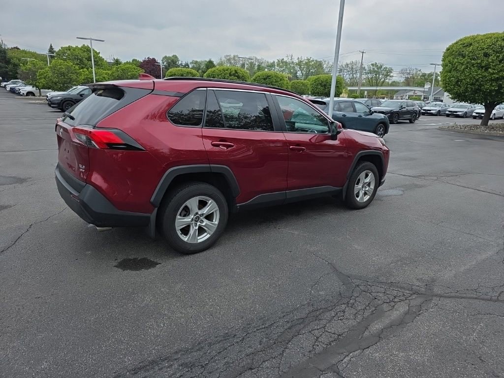 Used 2021 Toyota RAV4 XLE w/ Convenience Package AWD/4WD image 8