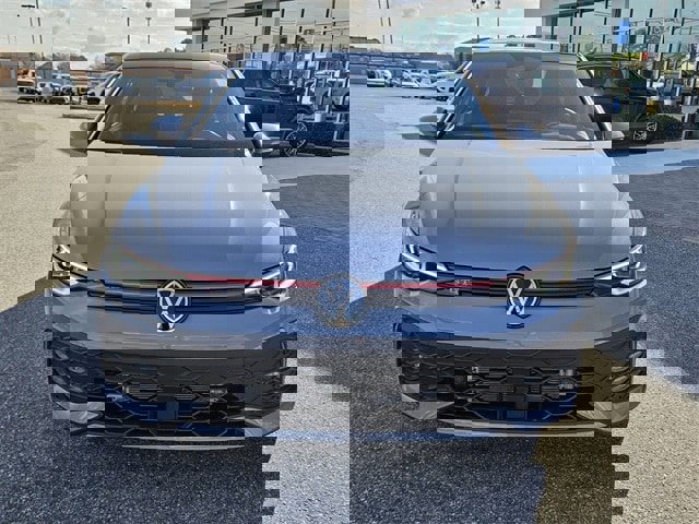 New 2026 Volkswagen GTI SE image 2