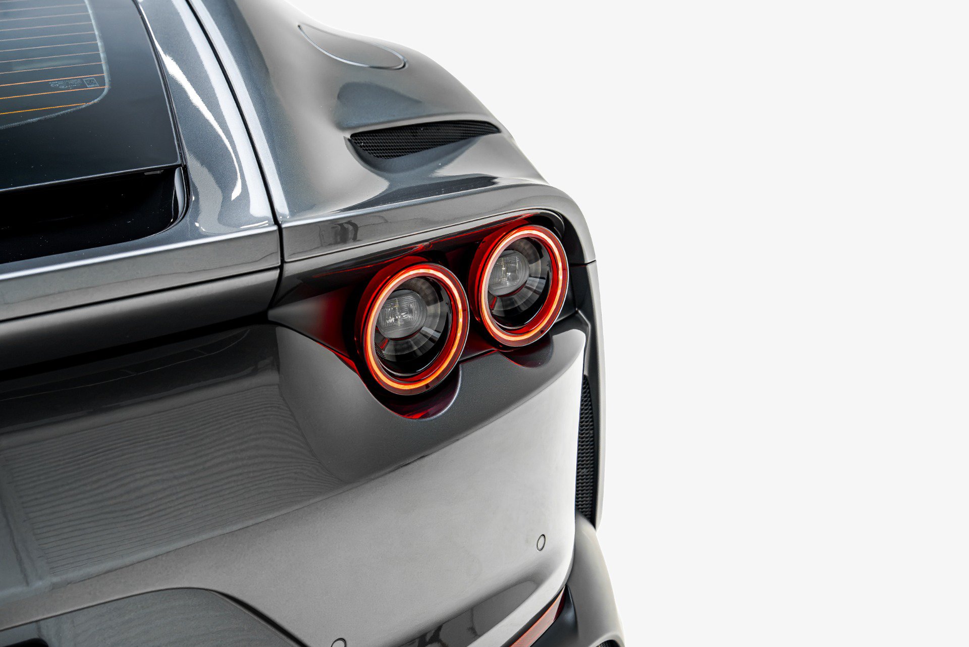 Used 2019 Ferrari 812 Superfast RWD image 25