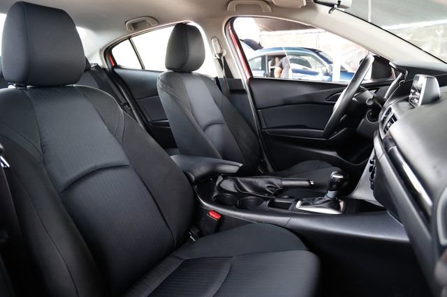 Used 2015 MAZDA MAZDA3 i SV image 21