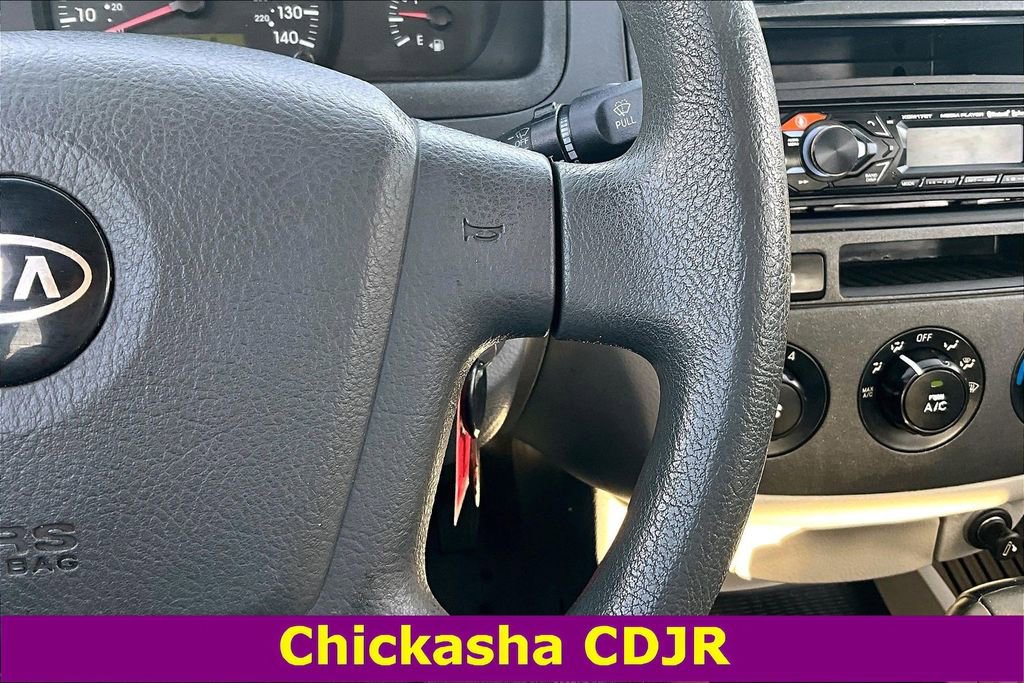 Used 2005 Kia Spectra image 12