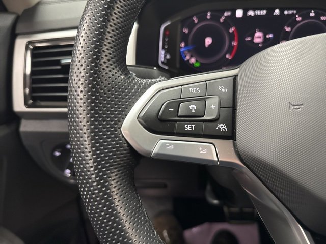 Used 2023 Volkswagen Atlas SEL R-Line image 27