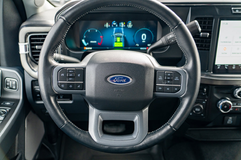 Used 2023 Ford F250 Lariat w/ FX4 Off-Road Package AWD/4WD image 16