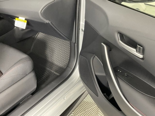 Used 2025 Toyota Corolla SE image 18