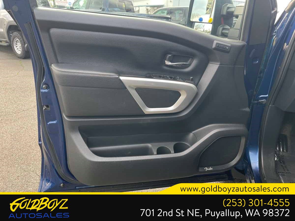 Used 2019 Nissan Titan PRO-4X AWD/4WD image 11