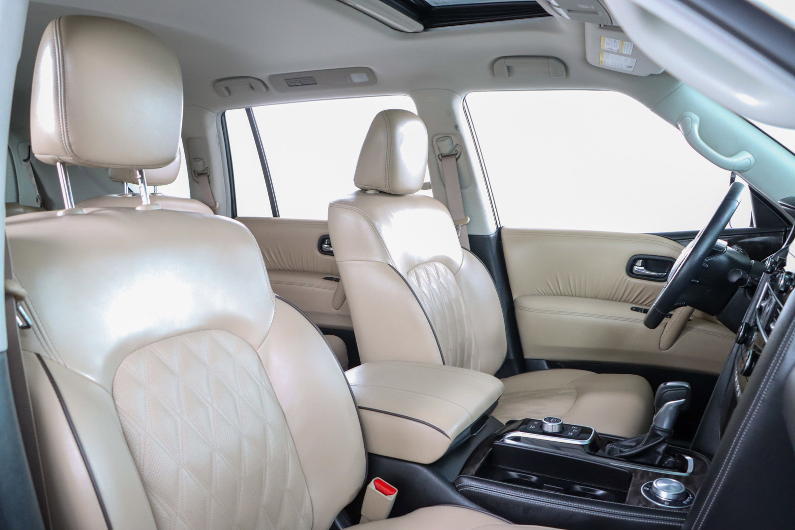 Used 2024 Nissan Armada Platinum w/ Captain's Chairs Package image 33