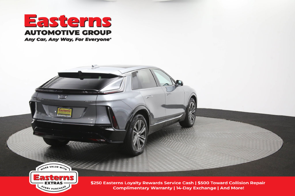 Used 2024 Cadillac Lyriq Luxury AWD/4WD image 46