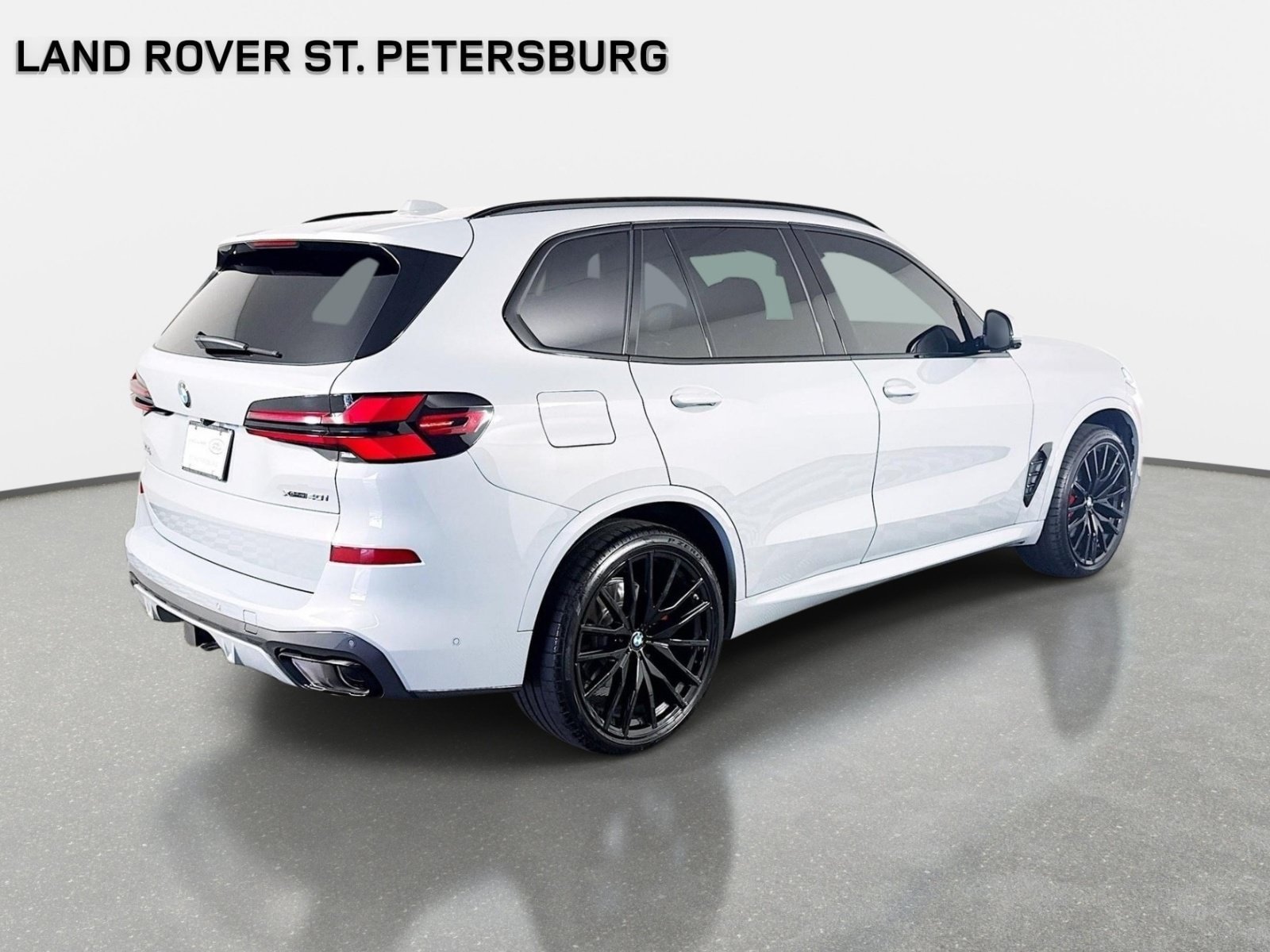 Used 2026 BMW X5 xDrive40i w/ M Sport Package AWD/4WD image 5