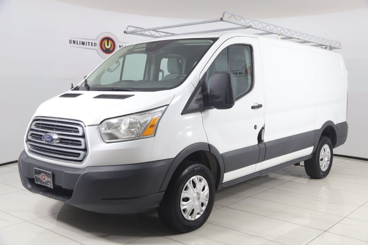 Used 2016 Ford Transit 250 130 Low Roof w/ Exterior Upgrade Package RWD image 5