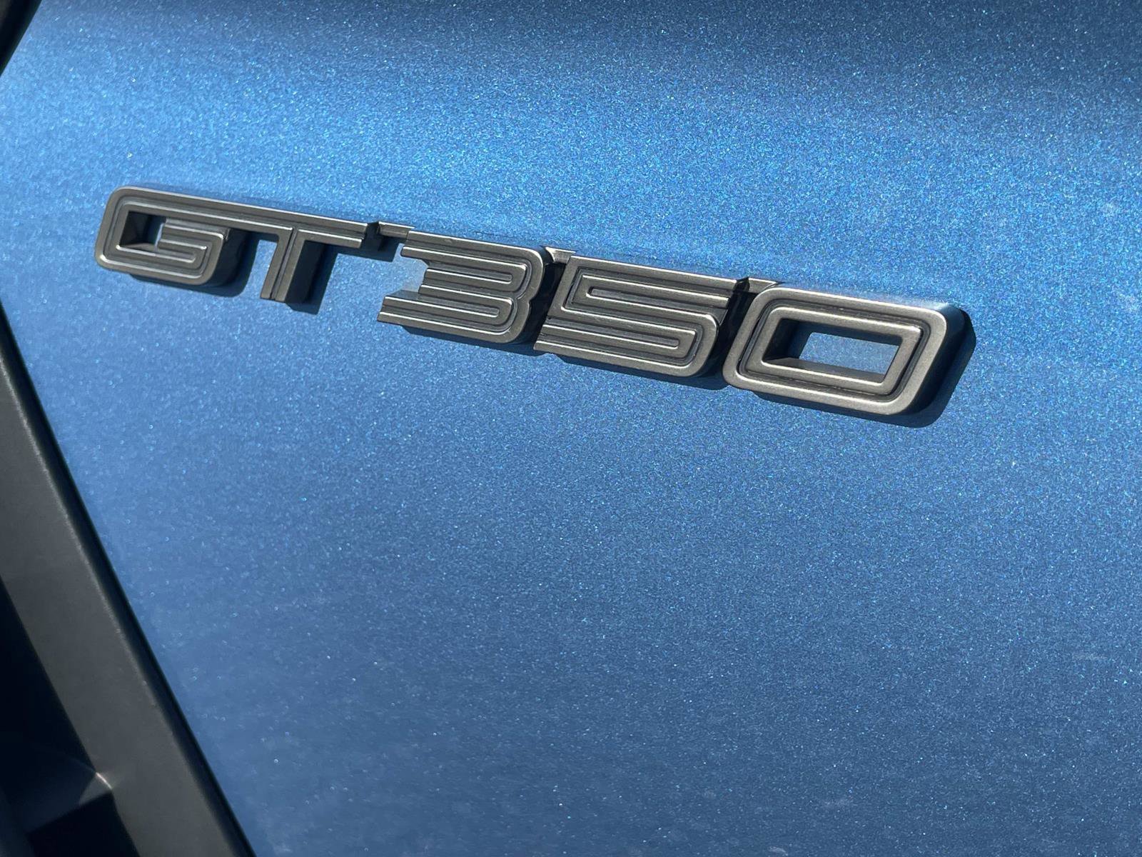 Used 2019 Ford Mustang Shelby GT350 w/ Technology Package image 6