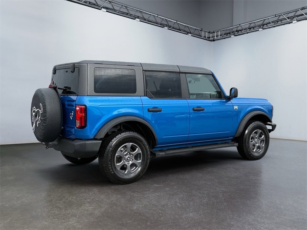 Used 2024 Ford Bronco Big Bend image 3
