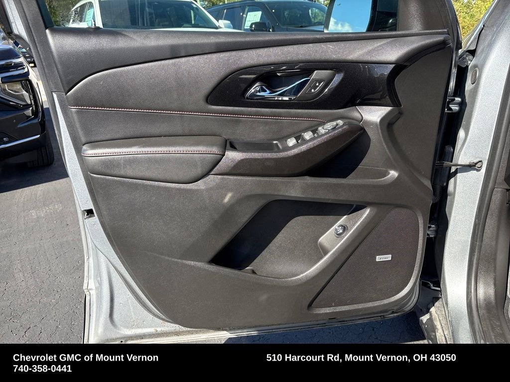 Used 2023 Chevrolet Traverse RS image 13