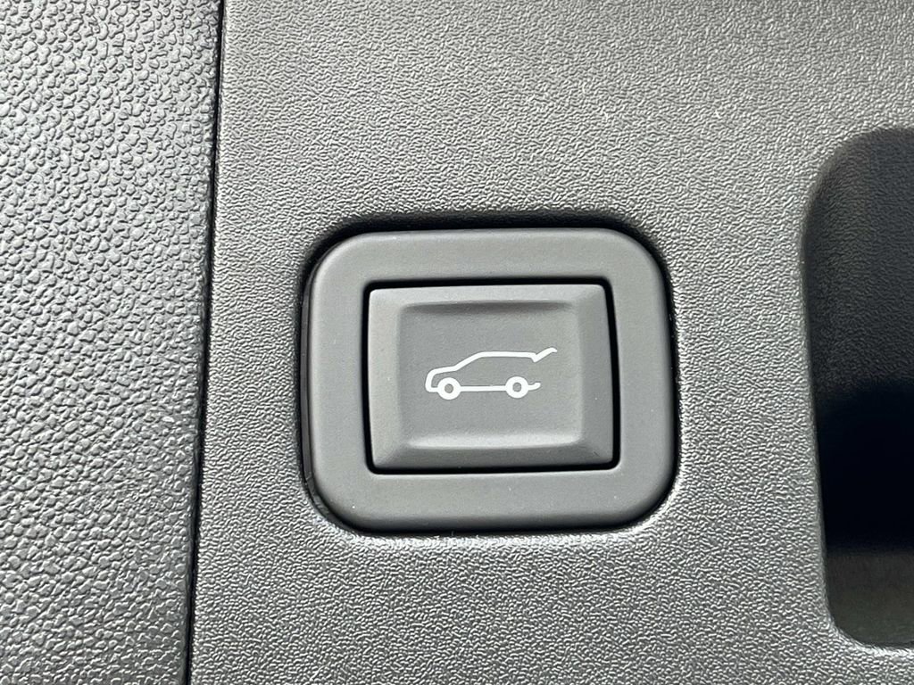 New 2025 Cadillac XT5 Premium Luxury w/ Technology Package image 12