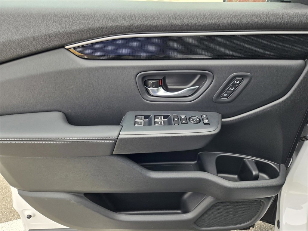 New 2025 Honda Pilot Elite image 17
