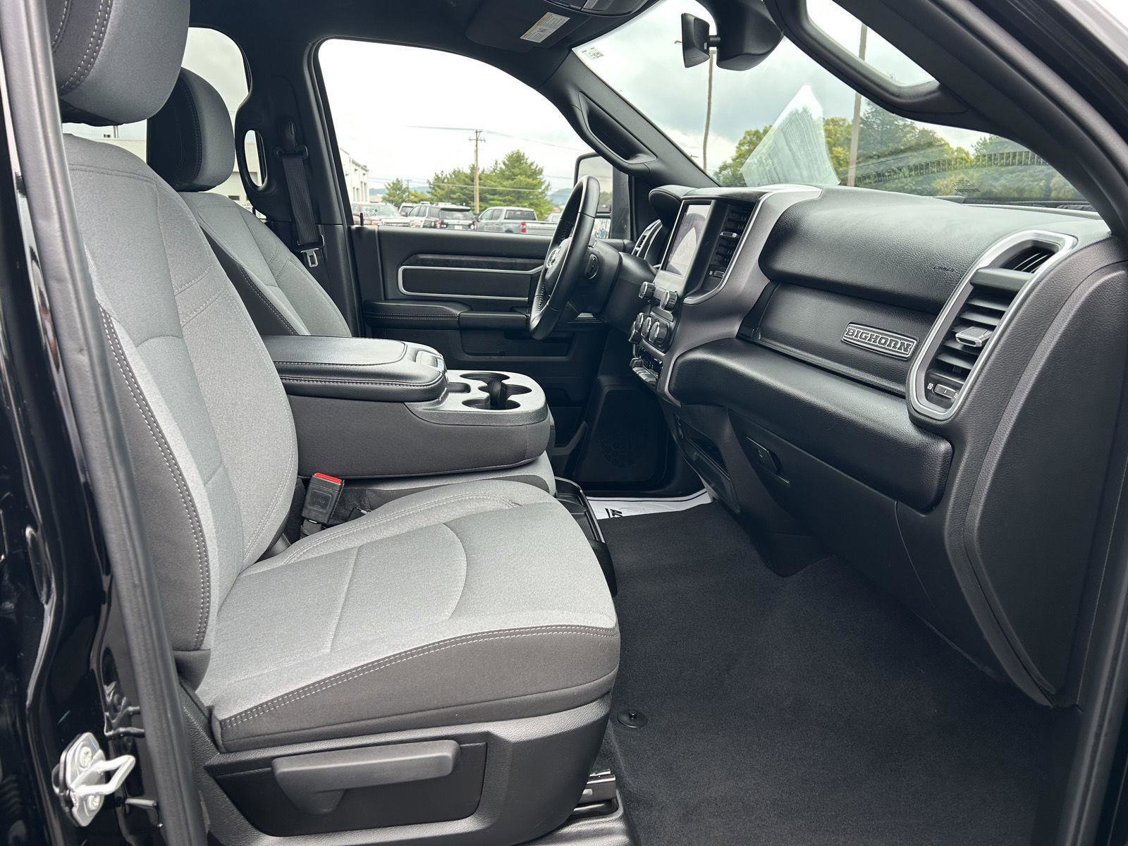 Used 2024 RAM 2500 Big Horn w/ Bed Utility Group image 24