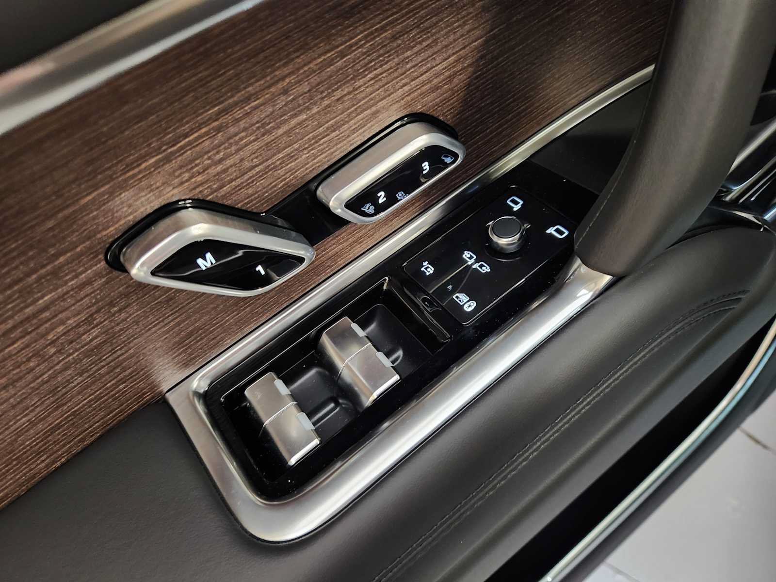 New 2026 Land Rover Range Rover SE AWD/4WD image 21