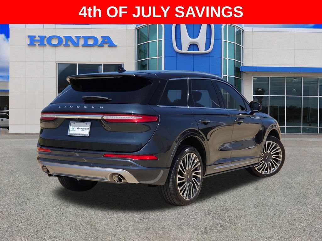 Used 2022 Lincoln Corsair Reserve w/ Equipment Group 201A AWD/4WD image 3