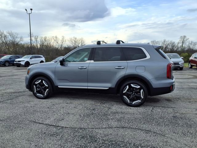 Used 2025 Kia Telluride S image 36